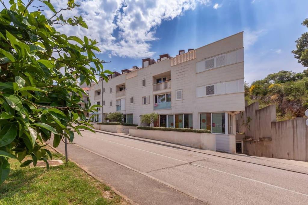 Stylish Two Bedroom Apartment&Garage Parking Place Dubrovnik Exteriör bild