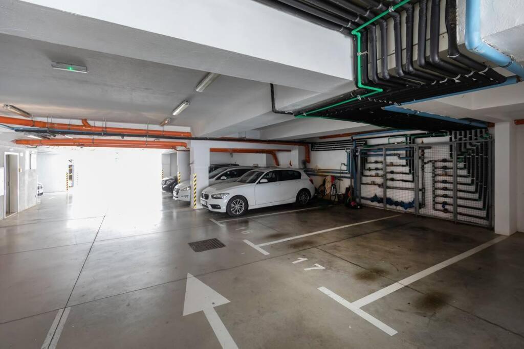 Stylish Two Bedroom Apartment&Garage Parking Place Dubrovnik Exteriör bild